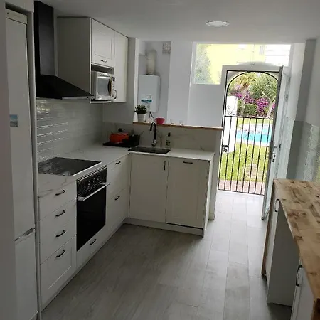 3 Bedroom With Private Garden Next To The La Siesta Apartment Javea
